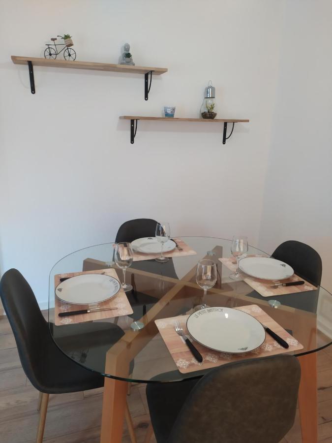 Apartmán Wilton Dinan Exteriér fotografie